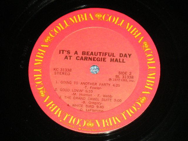 画像: IT'S A BEAUTIFUL DAY -  AT CARNEGIE HALL (Matrix # P AL 31338-1A / P BL 31338-1C )  (Ex+++/MINT-) / 1973 US AMERICA ORIGINAL Used LP  Plus JAPANESE LINER 