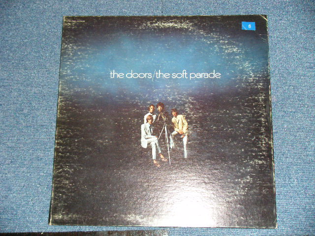 画像: THE DOORS - THE SOFT PARADE ( Matrix # -A-1 CTH  / B-1 CTH ) ( Ex+/Ex+++) ( With NON-GLOSSY ORIGINAL INNER SLEEVE ) / 1968 US Original "1st Press RED Label with Large Stylized E on TOP" "NON CREDIT at Bottom Label" Used STEREO LP 