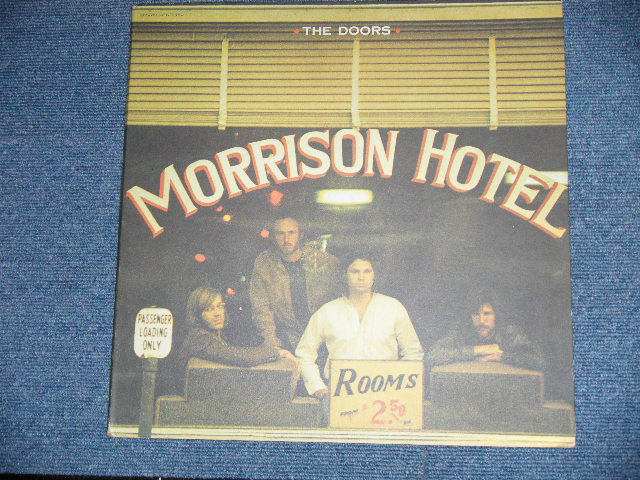 画像: THE DOORS - MORRISON HOTEL ( Matrix # -A  WAD / BWAD ) ( Ex+++/Ex+++ : EDSP) ( With ORIGINAL INNER SLEEVE ) / 1970 US Original "1st Press RED Label with Large Stylized E on TOP" "NON CREDIT at Bottom Label" Used STEREO LP 