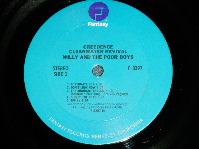画像: CCR CREEDENCE CLEARWATER REVIVAL - WILLY And The POOR BOYS  (Ex+++/Ex+++ Looks*Ex++B-3:Ex) / Early 1980's  US REISSUE   "BLUE with Label with PURPLE STYLIZED 'F' on Top" Used LP 