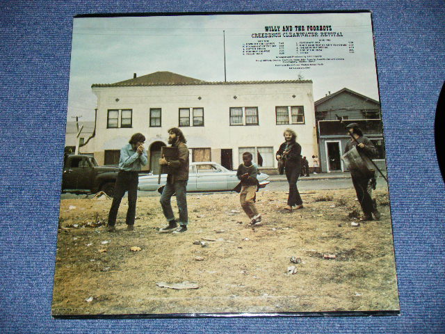 画像: CCR CREEDENCE CLEARWATER REVIVAL - WILLY And The POOR BOYS  (Ex+++/Ex+++ Looks*Ex++B-3:Ex) / Early 1980's  US REISSUE   "BLUE with Label with PURPLE STYLIZED 'F' on Top" Used LP 