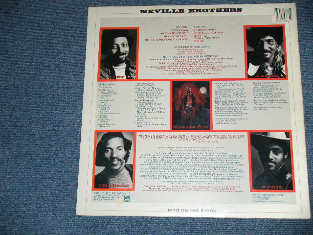 画像: NEVILLE BROTHERS - FIYO ON THE BAYOU ( Ex+/MINT- ) / 1981 US AMERICA ORIGINAL Used LP
