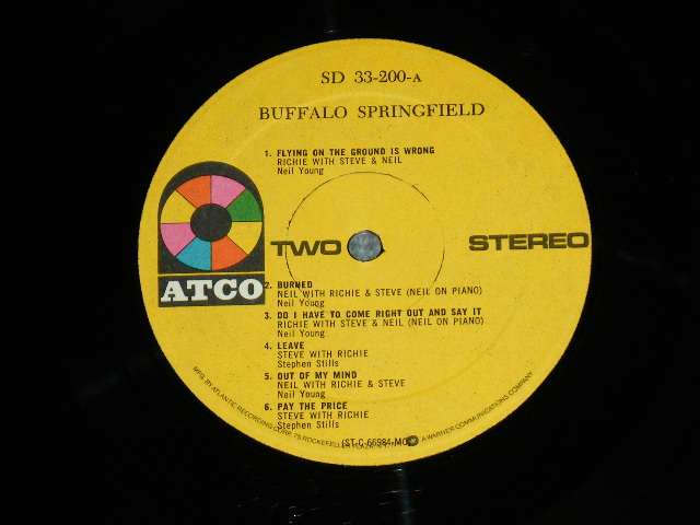 画像: BUFFALO SPRINGFIELD -  BUFFALO SPRINGFIELD  ( Matrix # A) ST-C-66983-△23394/B) ST-C-66984-△23394-x ) ( Ex+++/MINT-)  / 1967 US AMERICA ORIGINAL 1974 Version 2nd press "YELLOW Label" Small "75 ROCKFELLER Label" STEREO  Used LP 