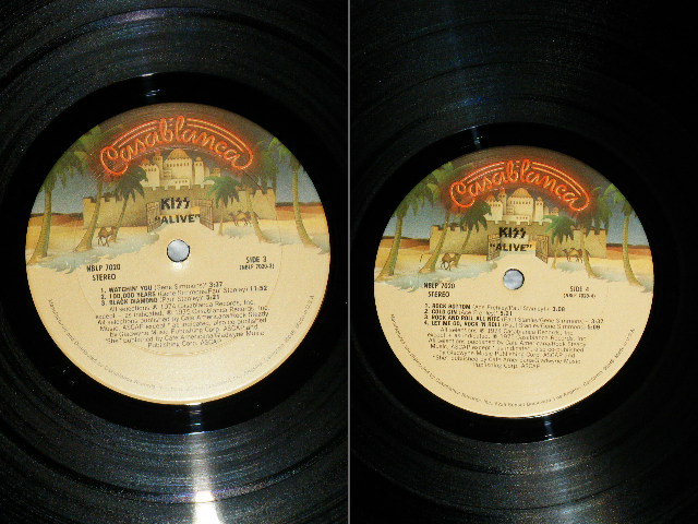 画像: KISS - ALIVE! : With Booklet   (  Ex++/MINT ) / 1977 Version US AMERICA 2nd Press "TAN Label with DESERT SCENE With CASABLANCA Label"  Used 2-LP's 