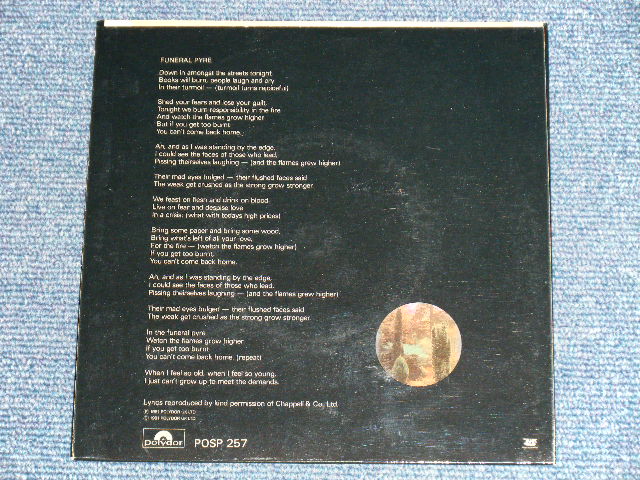 画像: THE JAM ( PAUL WELLER ) - FUNERAL PYNRE : DISGUISES  ( Ex+++/MINT- )  / 1981 UK ENGLAND ORIGINAL Used 7" Single with Picture Sleeve