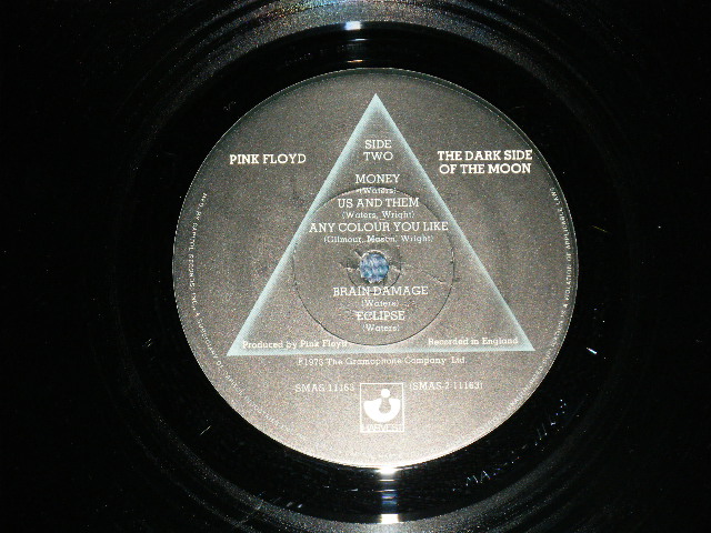 画像: PINK FLOYD - THE DARK SIDE OF THE MOON ( MATRIX NUMBER :  A) SMAS-1-11163-F 45   B)  SMAS-2-11163-F-57)（ Ex+++/Ex+++ ) / 1973 US AMERICA ORIGINAL "BLACK with BLUE RIM Label" Used LP 