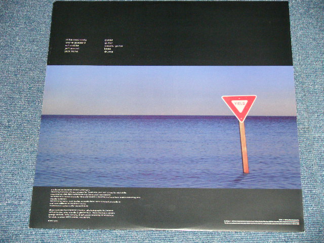 画像: PEARL JAM - YIELD (1st Press DIE CUT cover) ( eX++/mint- )  / 1998 US america ORIGINAL uSED LP