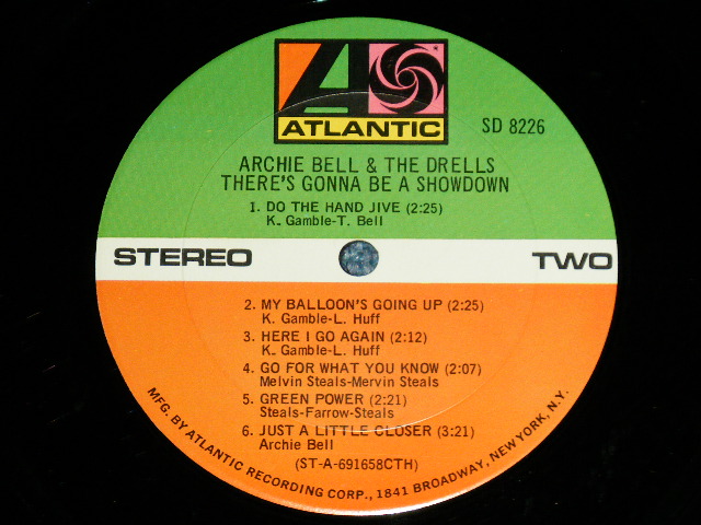 画像: ARCHIE BELL & The DRELLS - THERE'S GONNA BE A SHOWDOWN ( Ex+/Ex++ Looks:Ex+ Cut out ) /  1969 US AMERICA ORIGINAL "1841 BROADWAY Credit" Label  Used LP 