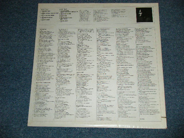 画像: JAMES TAYLOR - WALKING MAN  (Matrix  A) W2794-40795-1-1 1 MCR    B) W2794-40796-1-2 MCR GOOD NITE NOW) ( Ex+++/MINT- :Cut Out ) / 1974 US AMERICA ORIGINAL Used  LP