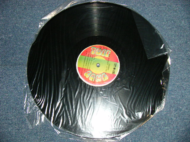 画像: BOB MARLEY & The WAILERS -  EXODUS ( NEW) / JAMAICA Reissue "BRAND NEW" LP