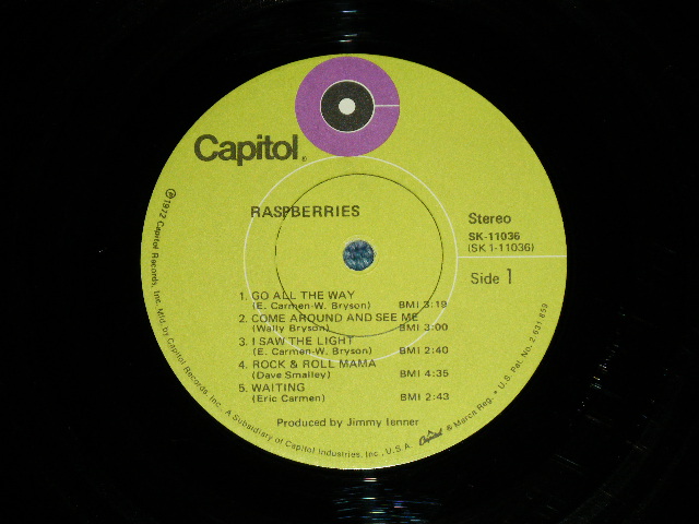 画像: RASPBERRIES ( w/ ERIC CARMEN ) -RASPBERRIES (Ex+++/Ex+++ ) / 1972  US AMERICA ORIGINAL "SMELL Cover"  "LIME GREEN with Purple "C" Logo on Top  LABEL" Used LP  