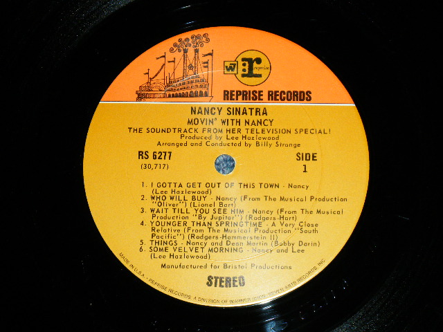 画像: NANCY SINATRA - MOVIN' WITH NANCY ( Ex+/Ex+++,Ex+ : EDSP ) / 1967 US AMERICA 2nd Press 1968 Version "2 COLOR Label" STEREO Used LP 
