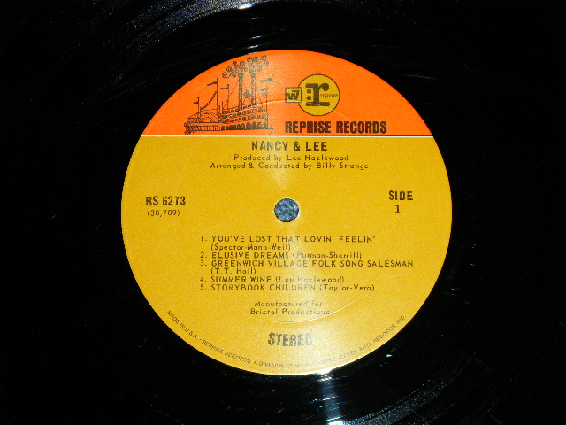 画像: NANCY SINATRA -LEE HHAZELWOOD - NANCY & LEE ( Ex/Ex++ Looks:MINT-) / 1968 US AMERICA ORIGINAL 1st Press "2-COLOR Label"  STEREO Used LP 