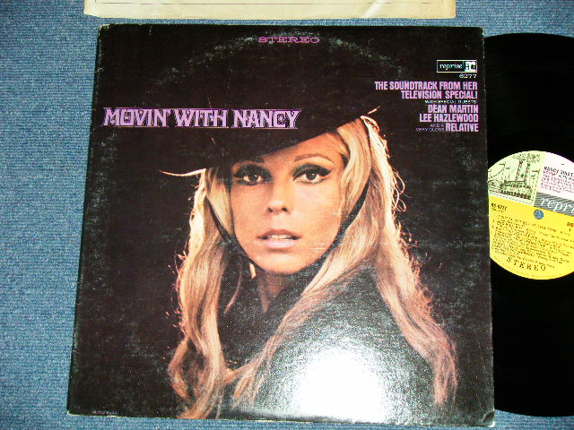 画像1: NANCY SINATRA - MOVIN' WITH NANCY ( Ex+/Ex+++ ) / 1967 US AMERICA 1st Press "MULTI-COLOR Label" STEREO Used LP 