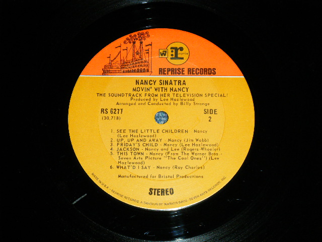 画像: NANCY SINATRA - MOVIN' WITH NANCY (Ex+/Ex+++ A-5,6:Ex++)  / 1967 Version US AMERICA 2nd Press 1968 Version "2-Color Label" STEREO Used LP 