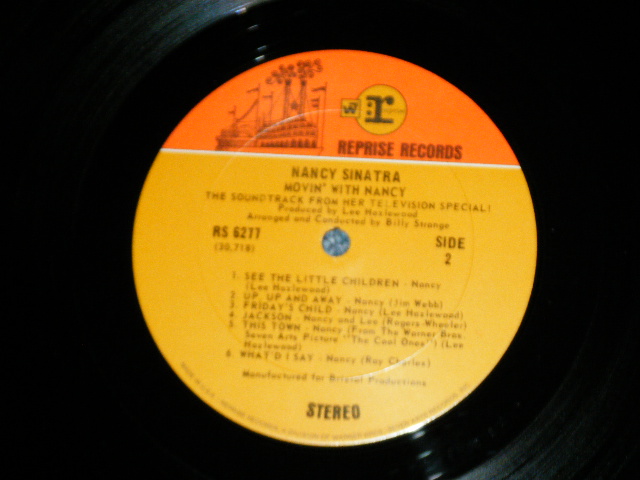 画像: NANCY SINATRA - MOVIN' WITH NANCY ( Ex+/Ex+++,Ex+ ) / 1967 US AMERICA 2nd Press 1968 Version "2 COLOR Label" STEREO Used LP 