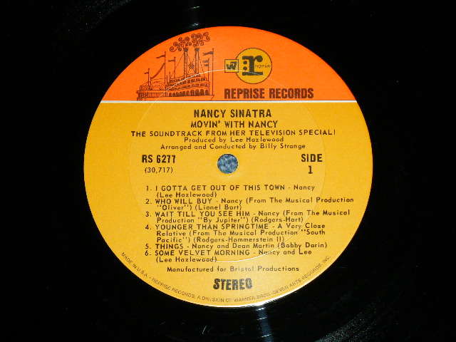 画像: NANCY SINATRA - MOVIN' WITH NANCY ( Ex+/Ex+++,Ex+ ) / 1967 US AMERICA 2nd Press 1968 Version "2 COLOR Label" STEREO Used LP 