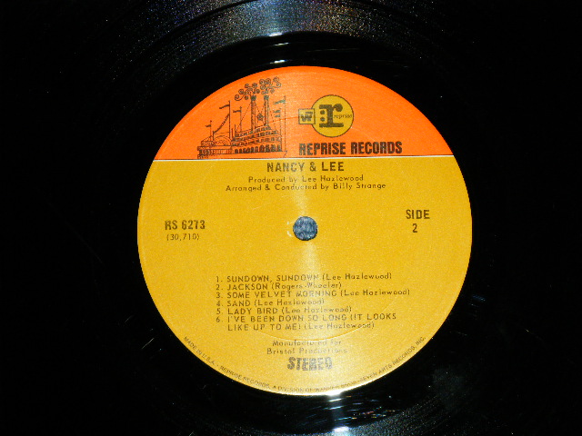 画像: NANCY SINATRA -LEE HHAZELWOOD - NANCY & LEE ( Ex/Ex++ Looks:MINT-) / 1968 US AMERICA ORIGINAL 1st Press "2-COLOR Label"  STEREO Used LP 
