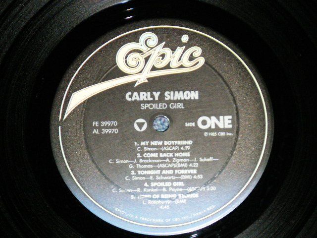 画像: CARLY SIMON - SPOILE GIRL ( MINT-/MINT-) / 1985 US AMERICA ORIGINAL Used LP73