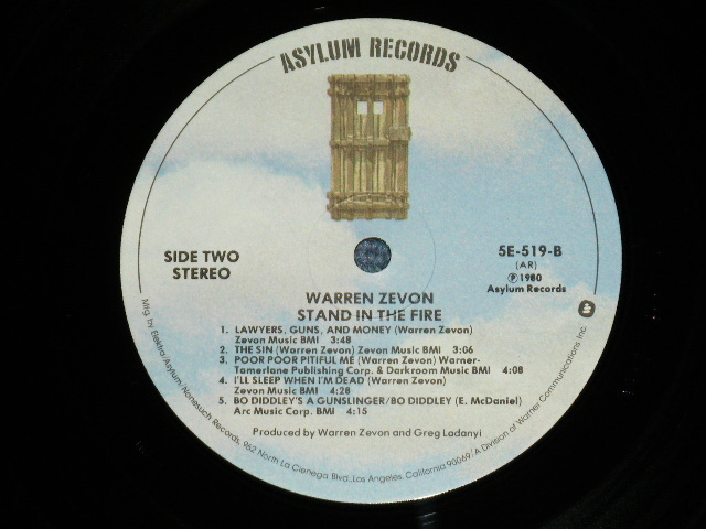画像: WARREN ZEVON - STAND IN THE FIRE ( Matrix #   A) 5E-519-A2-AR B-15402-A2   B) 5E-519-B2-AR B-15403-B2 ) ( MINT-/MINT-)  / 1980 US AMERICA ORIGINAL Used LP 