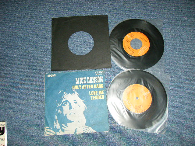 画像1: A) MICK RONSON of MOTT THE HOOPLE  - ONLY AFTER DARK : LOVE ME TENDER ( Ex+/MINT-) /  1974 FRANCE FRENCH ORIGINAL Used 7" 45 Single with PICTURE Sleeve 