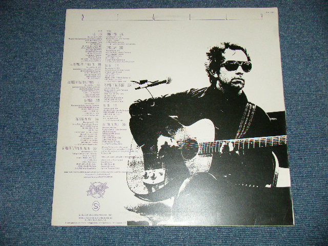 画像: J.J. CALE  J.J.CALE  -  REALLY (Matrix #    A) I-21 ISA-5002  A2   B) I-24 ISA-5002  B ) ( Ex++/Ex+++)   / 1981 Version UK ENGLAND 3rd Press "CRESCENT MOON Label"  Used LP