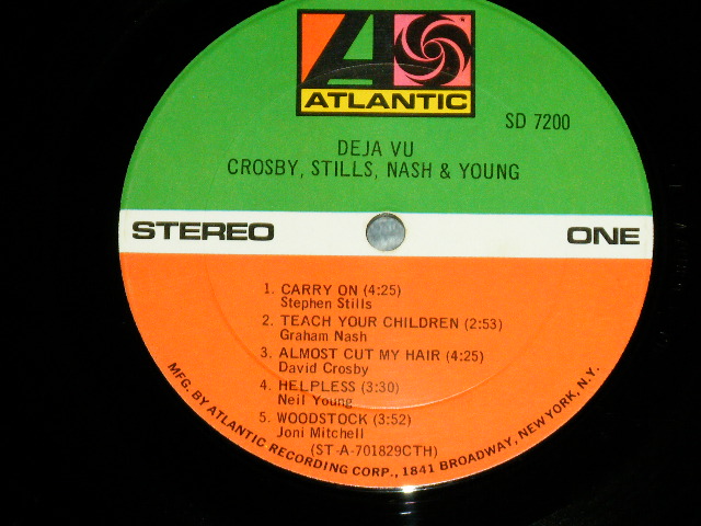画像: CSN&Y  / CROSBY, STILLS, NASH & YOUNG  - DEJA VU  (with TITLE SEAL on Back Cover) ( Matrix #  A) ST-A-701829-3 CTH     B) ST-A-701830-3C CTH   ) ( MINT-/MINT-)  / 1970 US AMERICA ORIGINAL 1st Press "RED & GREEN Label" "1841 BROADWAY Label"  "PASTED-ON FRONT COVER PHOTO"  "TEXTURED COVER"  Used LP 