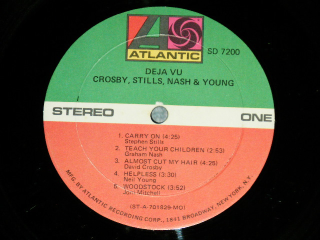 画像: CSN&Y  / CROSBY, STILLS, NASH & YOUNG  - DEJA VU  ( Matrix # A) ST-A-701829-CC MO △14568  /  B) ST-A-701830-CC MO △14568-x) ( Ex+++/eX,Ex++ )  / 1970 US AMERICA ORIGINAL 1st Press "RED & GREEN Label" "1841 BROADWAY Label"  "PASTED-ON FRONT COVER PHOTO"  "TEXTURED COVER"  Used LP 