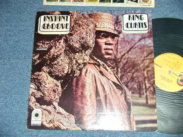 画像1: KING CURTIS -  INSTANT GROOVE   ( Matrix #  A) ST-C-691583-A LW AT RL / B) ST-C-691584-A AT LW   RL )  ( Ex+++/Ex+++ B-1;Ex++  )  / 1969 US AMERICA ORIGINAL 1st Press "YELLOW" Label  &  "1841 BROADWAY CREDIT AT BOTTOM"  Label USED LP 