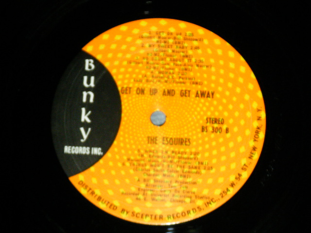 画像: The ESQUIRES - GET ON UP AND GET AWAY ( Ex++/Ex+++  EDSP )  / 1968 US AMERICA  ORIGINAL Used LP  