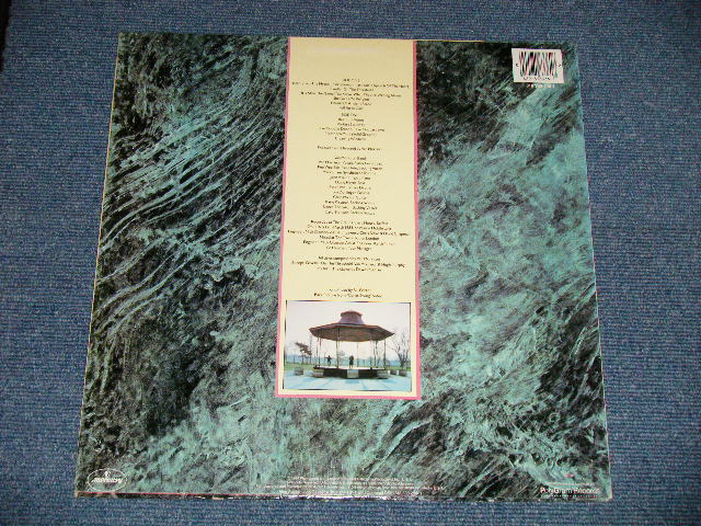 画像: VAN MORRISON - LIVE AT THE GRAND OPERA HOUSE BELFAST ( Ex++/MINT-)  / 1984 US AMERICA  ORIGINAL Used L