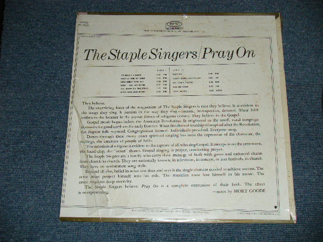 画像: The STAPLE SINGERS - PRAY ON  (MINT-/MINT-)  / 1972? US AMERICA 2nd Press "ORANGE Label"  Used LP 