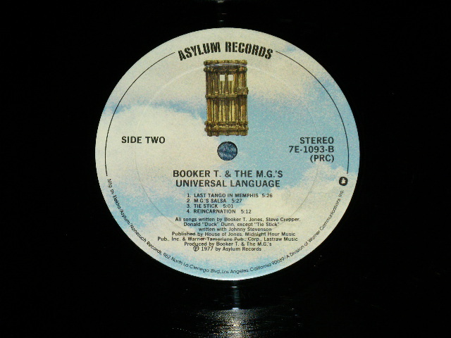 画像: BOOKER T AND THE MG's - UNIVERSAL LANGUAGE ( Matrix #  A) 7E-1093 A-3 PRC1-1/B) 7E-1093 B-3 PRC1-1) Ex+/Ex++ : Cut out) / 1977 US AMERICA ORIGINAL Used LP 