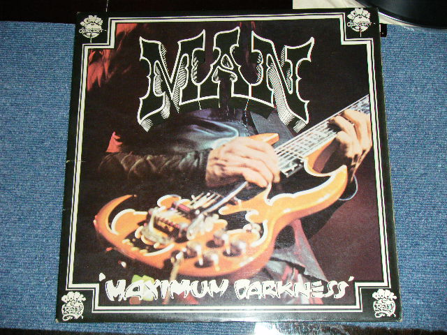 画像: MAN - MAXIMUM DARKNESS　:With POSTER INSERTS!! ( Matrix A-2U / B-2U) (Ex++/MINT-: WOL) /  1975 UK ENGLAND ORIGINAL Used  LP 