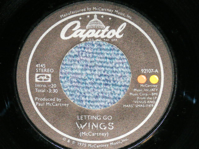 画像1: WINGS PAUL McCARTNEY ( of The BEATLES) - LETTING GO / YOU GAVE ME THE ANSWER  ( MINT- Looks:Ex+++) / 1975  US AMERICA  ORIGINAL Used 7" Single 
