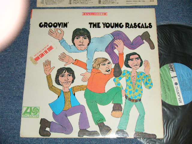 画像: YOUNG RASCALS - GROOVIN' : With Pin Up Poster ( Matrix # STA-671071-F / STA 671072-F ) (Ex++/Ex+++ B-1,2,3:Ex)  / 1967 US AMERICA ORIGINAL "GREEN & BLUE Label" STEREO Used LP