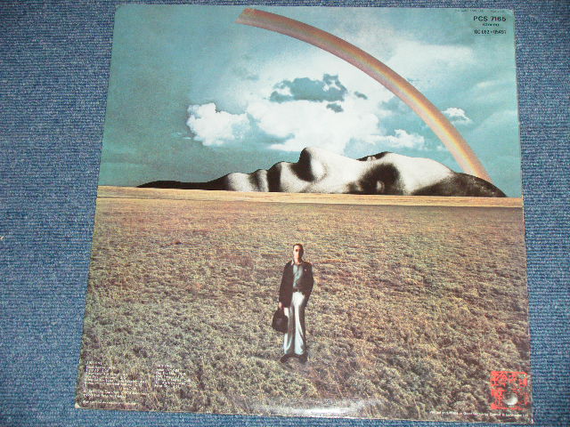 画像: JOHN LENNON of THE BEATLES - MIND GAMES ( Matrix # 4/3 ) (Ex+++/MINT-)   / 1973 UK ENGLAND ORIGINAL Used LP with ORIGINAL INNER SLEEVE -