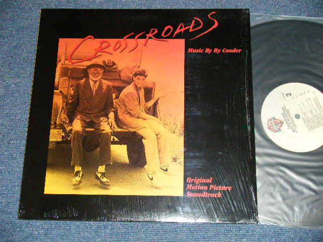 画像1: ost RY COODER -  CROSSROADS (Matrix #   A) 1-25399-A-SH1 B230065-SH1 ▵12101 1-1    B) 1-25399-B-SH2 B230066-SH1 ▵12101-X  1-1  ) ( MINT/MINT )  / US AMERICA REISSUE Used LP 