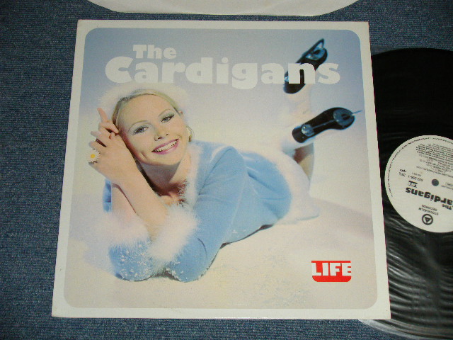 画像1: The CARDIGANS - LIFE ( MINT-/MINT )  / 1995 UK ENGLAND ORIGINAL Used LP