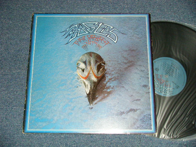 画像1: EAGLES - GREATEST HITS   (Matrix #  A)A)6E-105A CSM   B)6E-105 B-1 CSM )  (Ex+/Ex+++) / 1977 Release US AMERICA REISSUE "FULL EMBOSSED Cover" "CUSTOM Label" Used LP