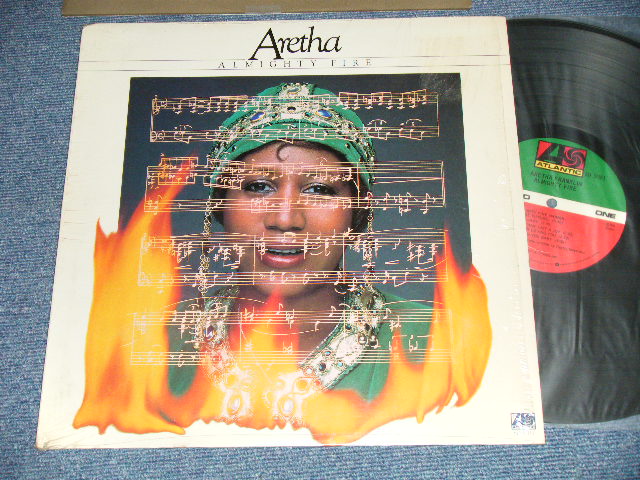 画像1: ARETHA FRANKLIN - ALMIGHTY FIRE ( Matrix # A)ST-A-773999-A   ▵23322 (3) PR ATLANTIC STUDIO'S D.K.  B)ST-A-774000-A   ▵23322-x(4) PR ATLANTIC STUDIO'S D.K. ) (MINT-/MINT- / 1978 US AMERICA ORIGINAL 1st Press "GREEN & RED with Small ROCKFELLERLabel" Used LP 　