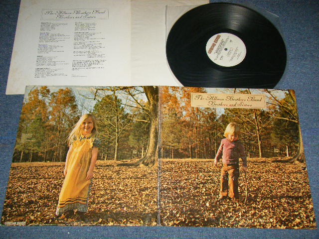 画像1: THE ALLMAN BROTHERS BAND -  BROTHERS AND SISTERS : With Inserts (  Matrix #    A) CP-0111 40412-RE-1H  STERLING       B)CP-0111 40413-RE-1G STERLING ) (Ex+++/MINT- EDSP) / 1973 US AMERICA ORIGINAL Used LP 