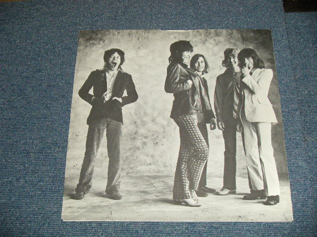 画像: The ROLLING STONES - STICKY FINGERS ( Matrix #  A) ST-RS-712189 D PR Rolling Stones Records  B) ST-RS-712190 D PR Rolling Stones Records ) ( Ex++/Ex+++ Looks:Ex++ ) / 1971 US AMERICA "RECORDS CLUB Released Version" "ZIPPER COVER" "UNDER LICENCEISSUED by ATLANTIC"Credit at bottom on Label"  Used LP 