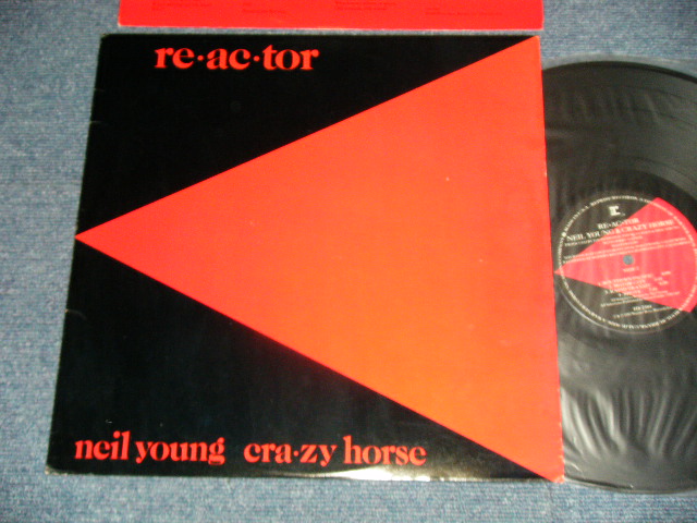 画像1: NEIL YOUNG  - REACTOR ( Matrix #  A)  HS-1-2304-S3-RE-1 dg +SLM+▵921   B)   HS-2-2304-S1  dg  SLM+▵921-x ) (Ex++/MINT) /1981 US AMERICA ORIGINAL Used LP  with CUSTOM INNER SLEEVE