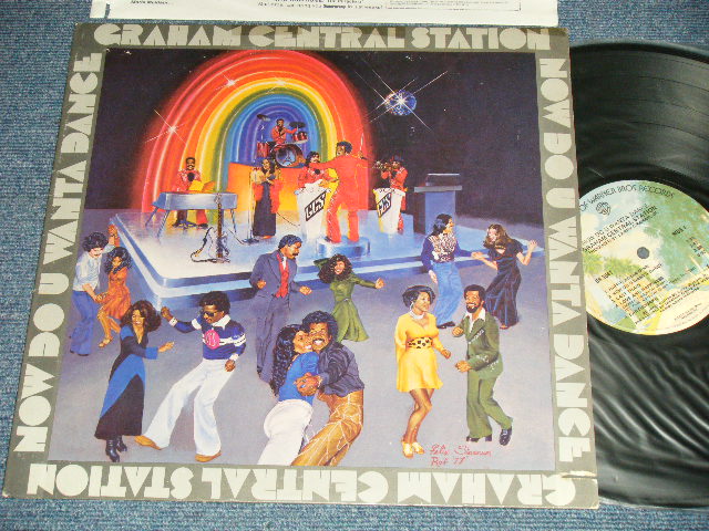 画像1: GRAHAM CENTRAL STATION -  NOW DO-U-WANTA DANCE (Matrix # A) BS-1-23041 WW1  B) BS-2- 3041 WW2  ) (Ex+/Ex+++ Cut out, DENT, STEAR) / 1977 US AMERICA ORIGINAL "BURBANK STREET Label" Used LP