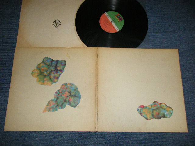 画像1: KING CRIMSON - ISLANDS ( Matrix # ) ST-A-712381-CC2 AT/GP MR J ▵16705  PR    B) ST-A-712382-CC2 ex  AT/GP MR   ▵16705-x  PR)  (Ex/Ex+ Looks:Ex+++) / 1972 US ORIGINAL 1st PRESS "1841 BROADWAY Label" Used  LP 