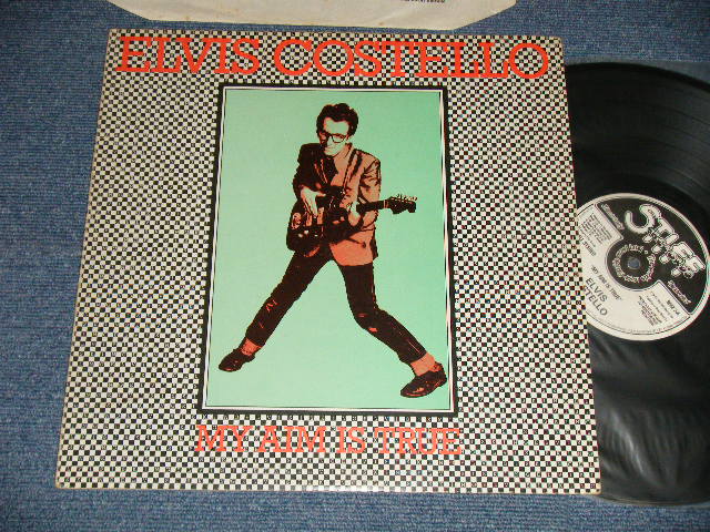 画像1: ELVIS COSTELLO  - MY AIM IS TRUE ( Matrix #   A) 3-A2   B) 3-B1) (Ex++/MINT-)  / 1977 UK ENGLAND 2nd Press "GREEN Front & Back Version" Used LP 