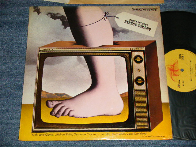 画像1: MONTY PYTHON - MONTY PYTHON'S FLYING CIRCUS (COMEDY / NON MUSIC)  (Ex+/Ex+++) / 19670 UK ENGLAND ORIGINAL Used LP