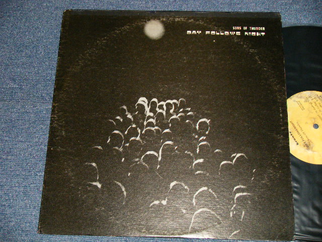 画像1: SONS OF THUNDER - DAY FOLLOWS NIGHT (Ex/Ex++ TAPE SEAM, DMGL) /1972 US AMERICA ORIGINAL Used LP 
