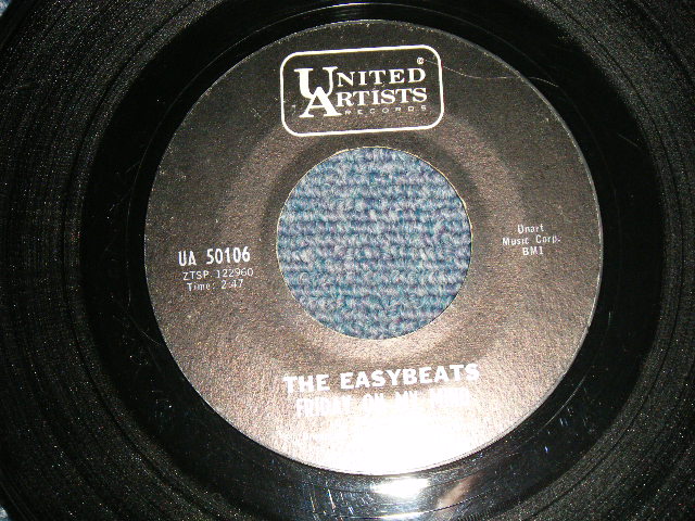 画像1: The EASYBEATS - A) FRIDAY ON MY MIND  B) MADE BY BED: GONNA LIE IN IT  (Ex+++/Ex+++) / 19656 US AMERICA ORIGINAL Used 7" 45rpm Single